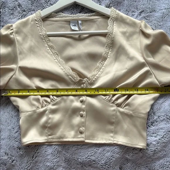 twik Cream Satin Lace-Trim Cropped Blouse-xs - Picture 10 of 12